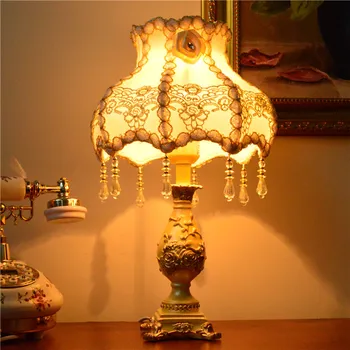 Европейская ретро настольная лампа, милая креативная домашняя лампа, теплая и романтическая прикроватная лампа, модная креативная домашняя теплая лампа